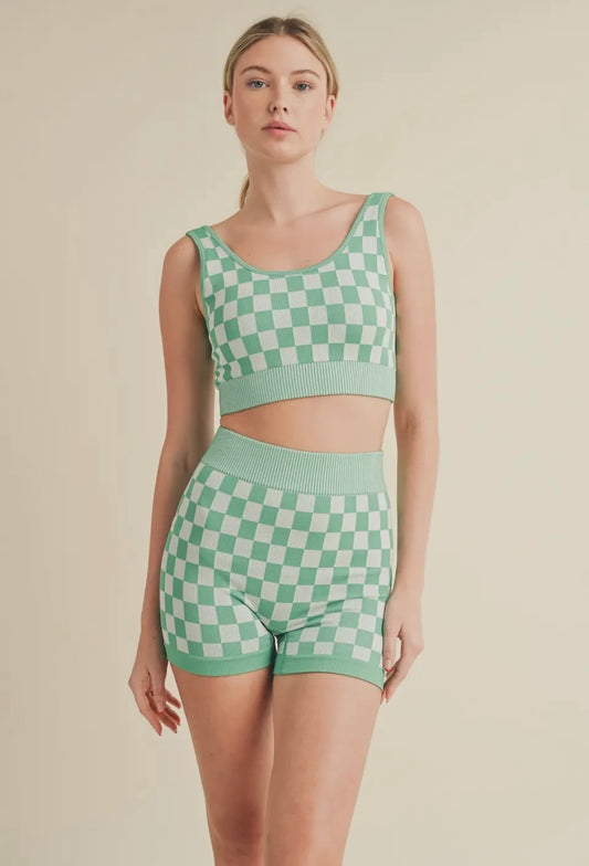 Checkmate Biker Shorts & Sports Bra - GREEN